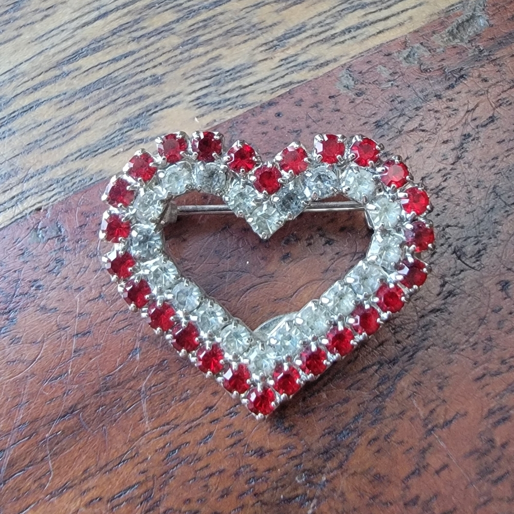 Vintage Bauer Red And White 2 Row Rhinestone Heart With Silver Tone Metal